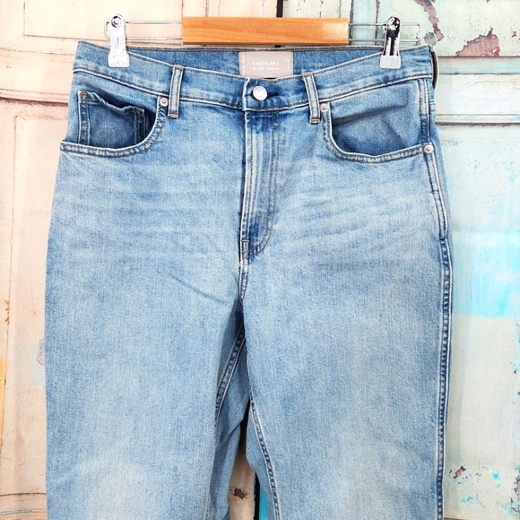 Everlane The Cheeky Bootcut Cropped Jean - Picture 4 of 9